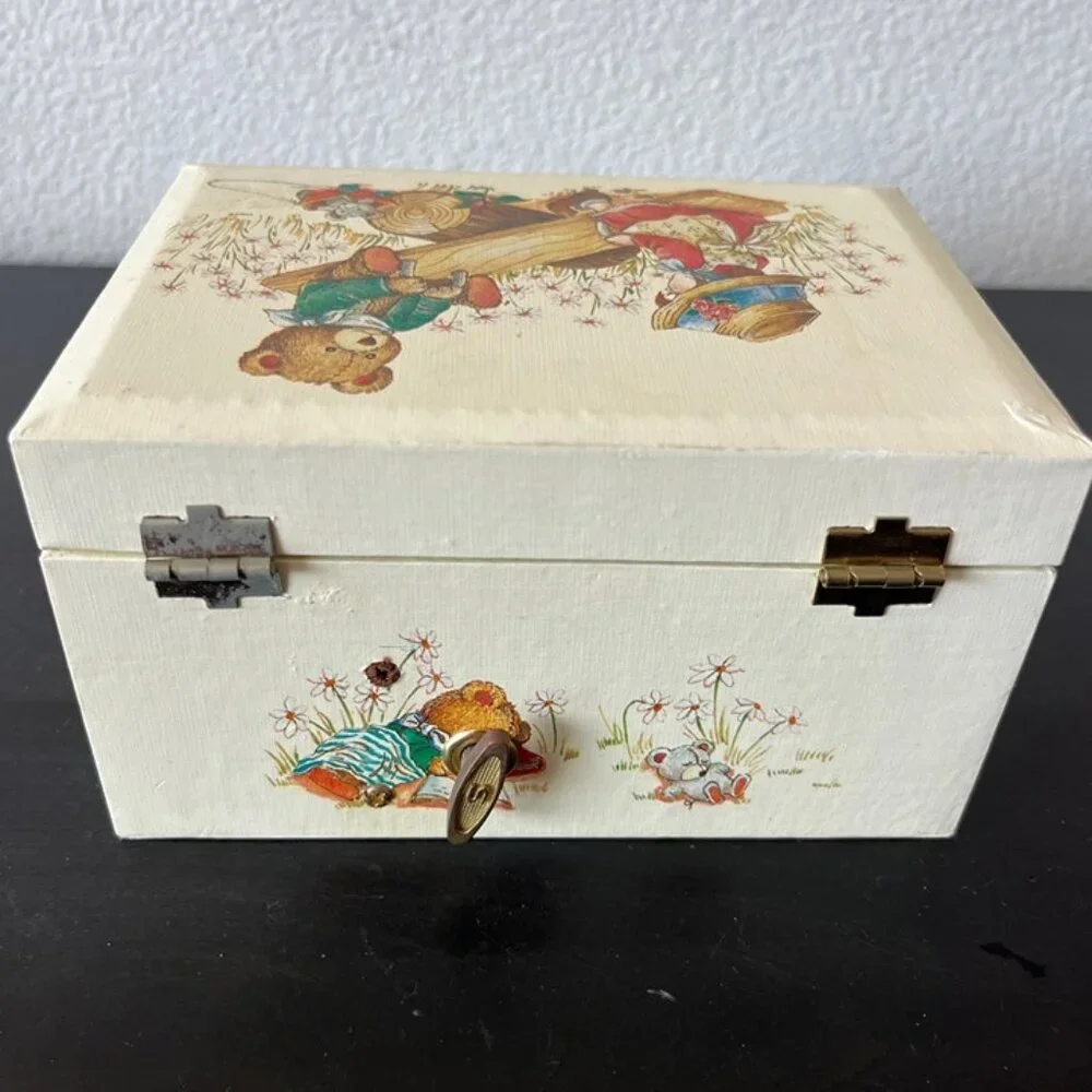 Vintage Teddy Bear Musical Jewelry Box // Spinning Bear // Mele Co.